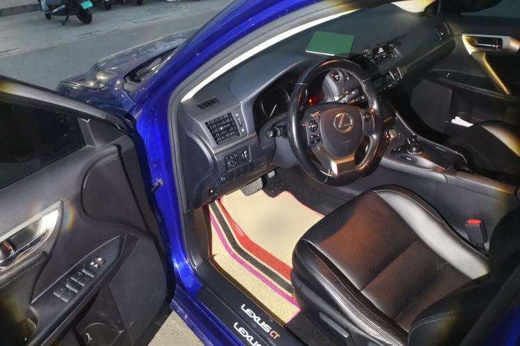 Used Lexus CT 2014 CT200h Elite Edition Monochrome Driver Seat