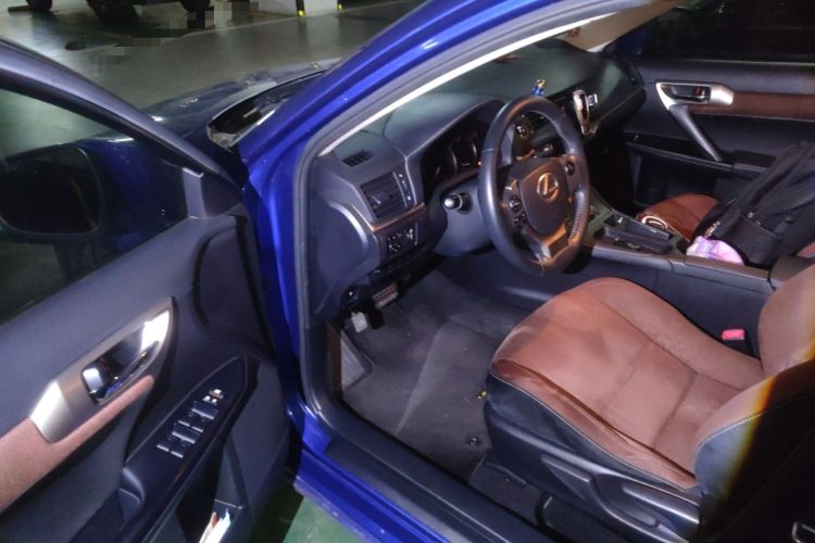 Used Lexus CT 2014 CT200h Elite Edition Monochrome Driver Seat