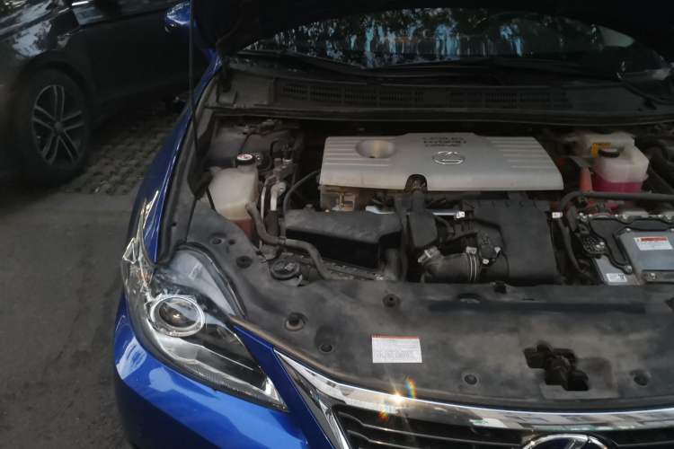 Used Lexus CT 2014 CT200h Elite Edition Monochrome Engine Bay Right