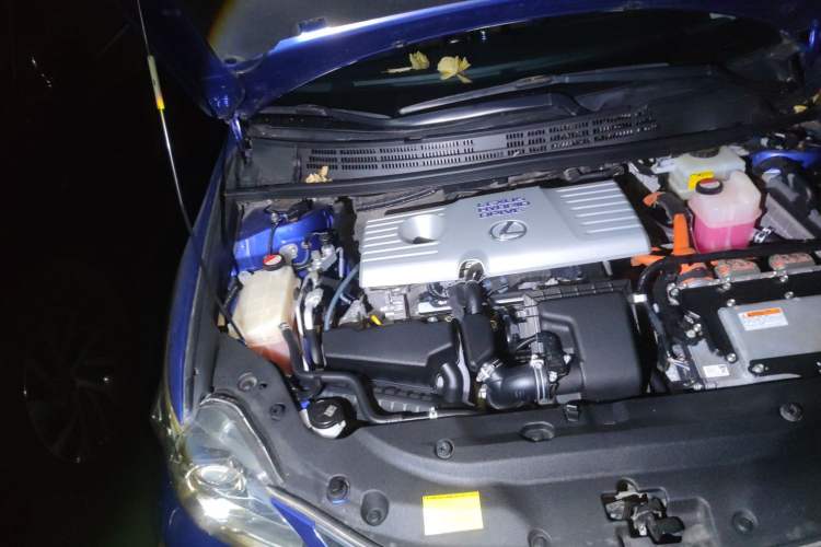 Used Lexus CT 2014 CT200h Elite Edition Monochrome Engine Bay Right