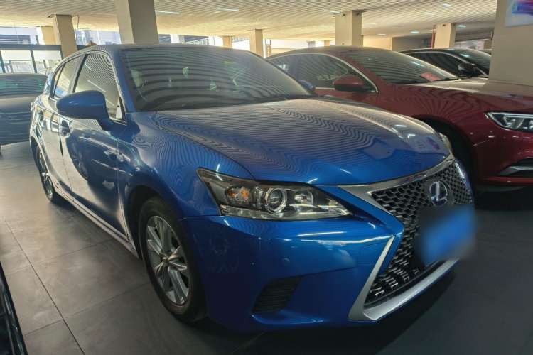 Used Lexus CT 2014 CT200h Elite Edition Monochrome Exterior 2