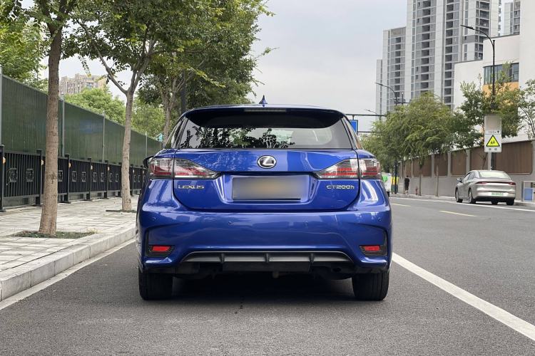 Used Lexus CT 2014 CT200h Elite Edition Monochrome Exterior 5
