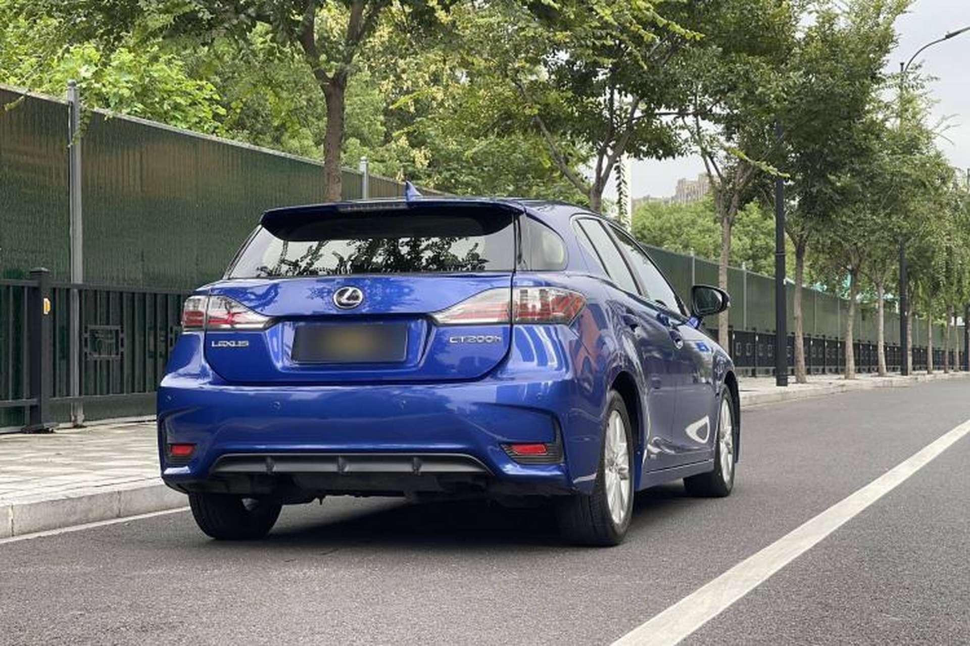 Used Lexus CT 2014 CT200h Elite Edition Monochrome Exterior 6