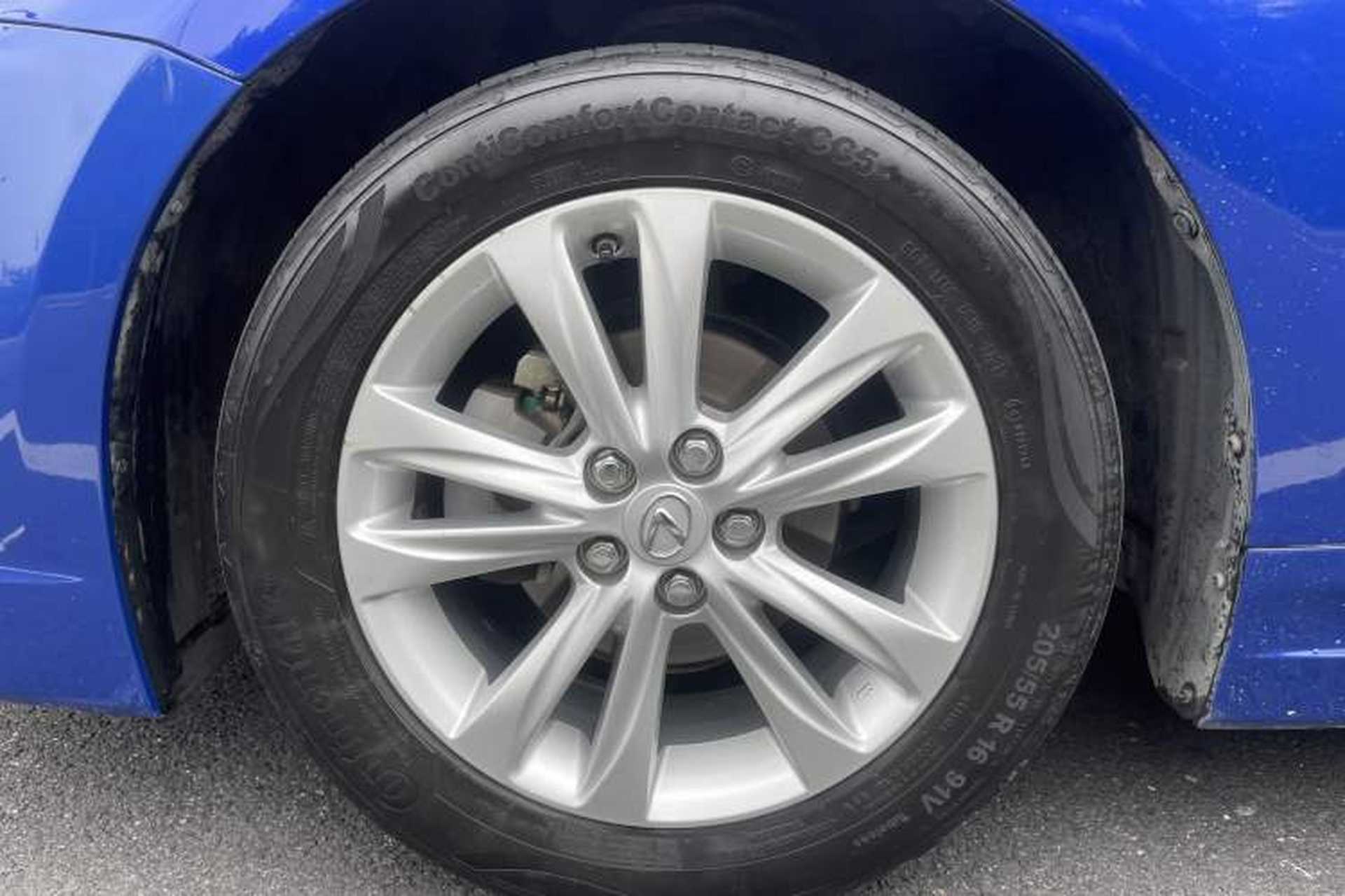 Used Lexus CT 2014 CT200h Elite Edition Monochrome Exterior 8