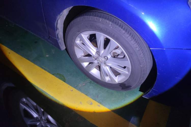 Used Lexus CT 2014 CT200h Elite Edition Monochrome Right Front Wheel Hub