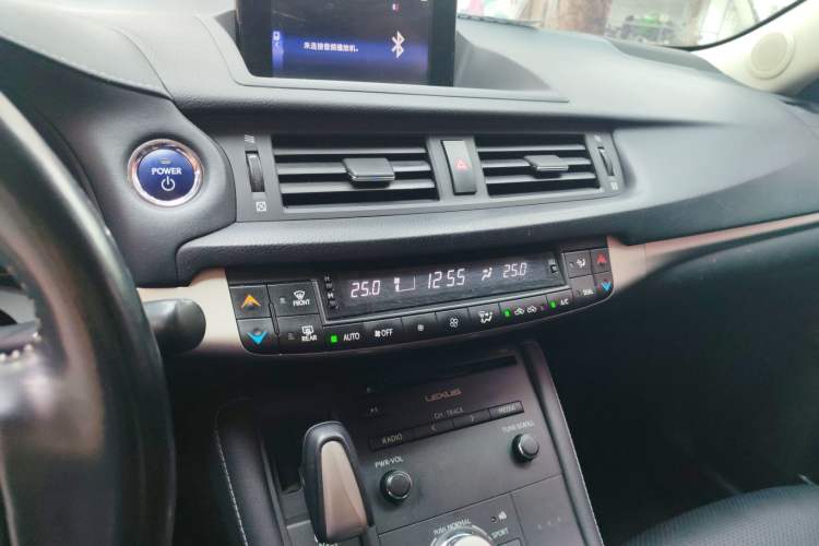 Used Lexus CT 2014 CT200h Comfort Edition Monochrome Audio And AC Panel