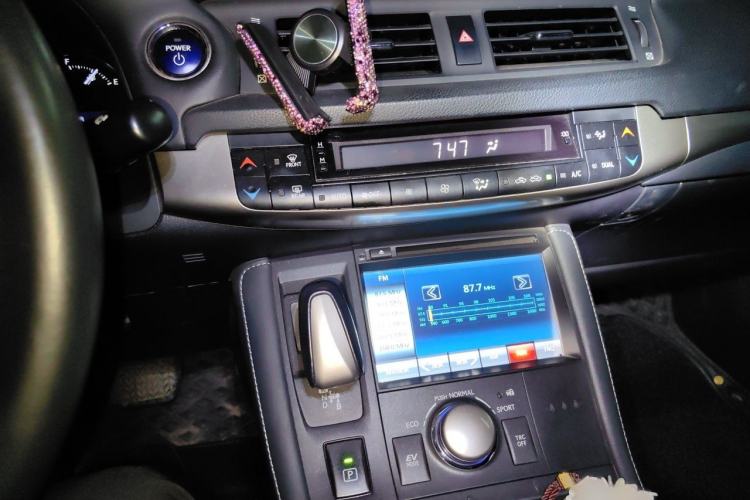Used Lexus CT 2014 CT200h Elite Edition Monochrome Audio And AC Panel