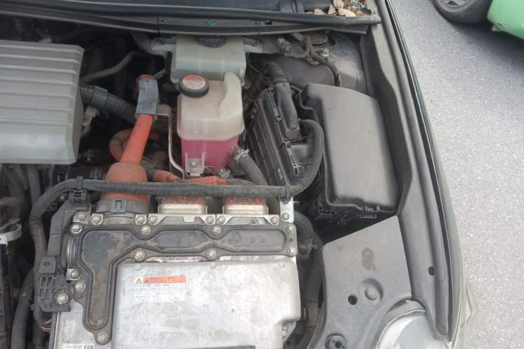 Used Lexus CT 2014 CT200h Elite Edition Monochrome Engine Bay Left