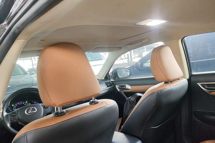 Used Lexus CT 2014 CT200h Comfort Edition Monochrome Headliner