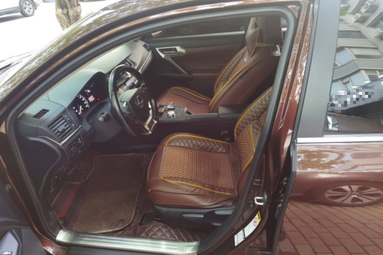 Used Lexus CT 2014 CT200h Elite Edition Monochrome Left Front Seat