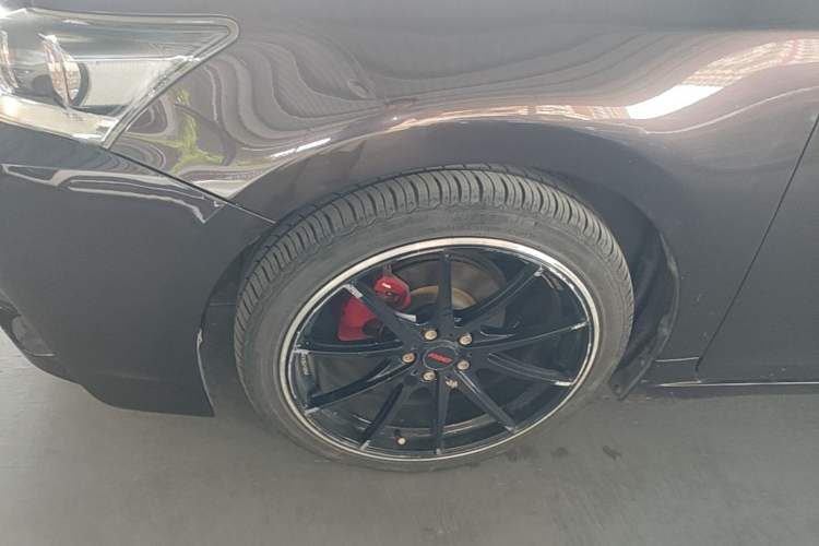 Used Lexus CT 2014 CT200h Comfort Edition Monochrome Left Front Wheel Hub