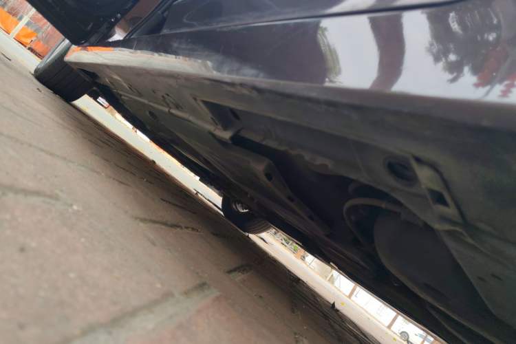 Used Lexus CT 2014 CT200h Comfort Edition Monochrome Left Side Sill