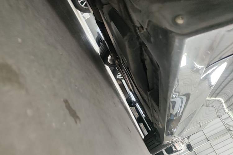 Used Lexus CT 2014 CT200h Comfort Edition Monochrome Left Side Sill