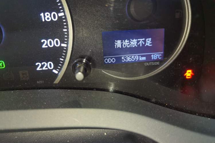 Used Lexus CT 2014 CT200h Elite Edition Monochrome Odometer Close Up