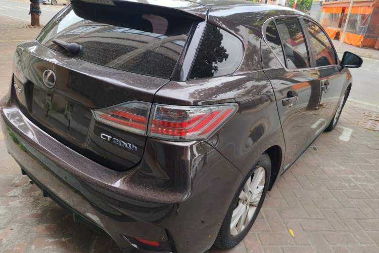 Used Lexus CT 2014 CT200h Comfort Edition Monochrome Rear Right 45 Deg