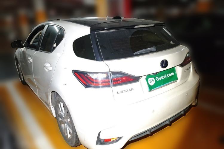 Used Lexus CT 2014 CT200h Comfort Edition Two-Tone Rear Left 45 Deg