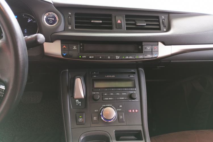 Used Lexus CT 2014 CT200h Elite Edition Monochrome Audio And AC Panel