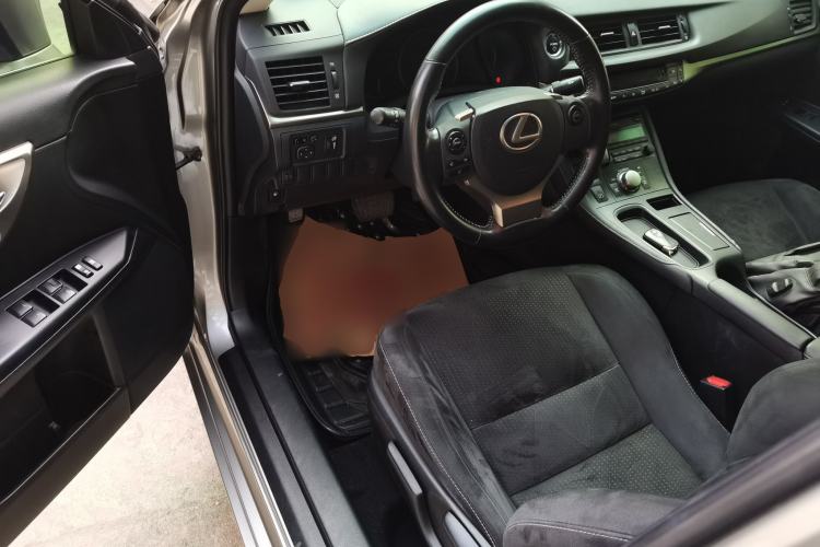 Used Lexus CT 2014 CT200h Elite Edition Monochrome Driver Seat