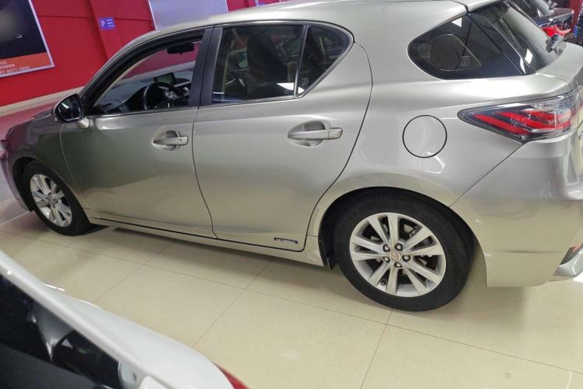 Used Lexus CT 2014 CT200h Comfort Edition Monochrome Exterior 3