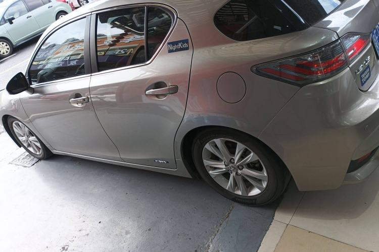 Used Lexus CT 2014 CT200h Elite Edition Monochrome Exterior 3