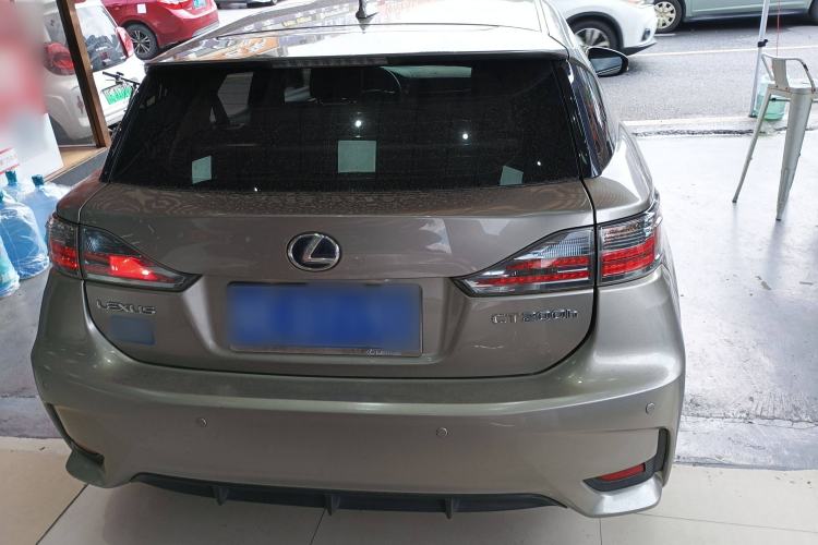 Used Lexus CT 2014 CT200h Elite Edition Monochrome Exterior 4