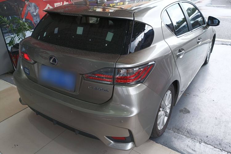 Used Lexus CT 2014 CT200h Elite Edition Monochrome Exterior 5