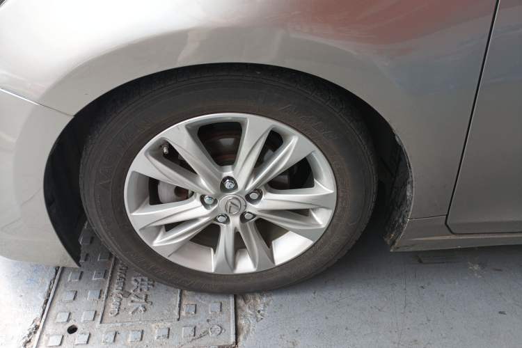 Used Lexus CT 2014 CT200h Elite Edition Monochrome Exterior 7