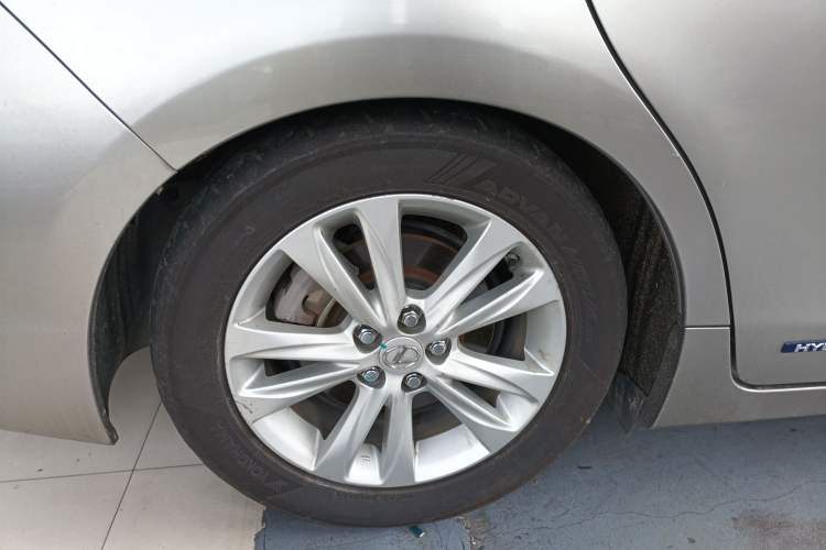 Used Lexus CT 2014 CT200h Elite Edition Monochrome Exterior 8