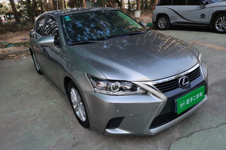 Used Lexus CT 2014 CT200h Elite Edition Monochrome Front Right 45 Deg