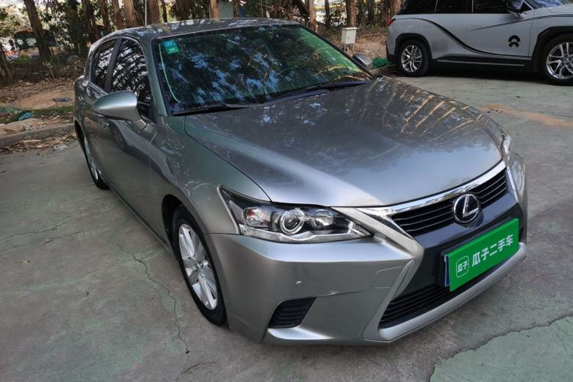 Used Lexus CT 2014 CT200h Elite Edition Monochrome Front Right 45 Deg