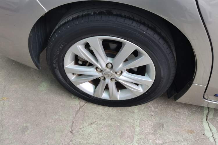 Used Lexus CT 2014 CT200h Elite Edition Monochrome Right Rear Wheel Hub