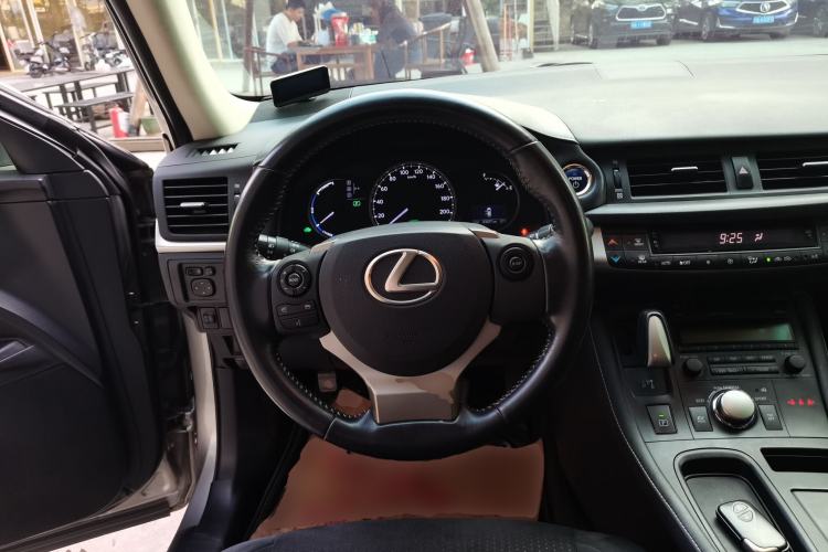 Used Lexus CT 2014 CT200h Elite Edition Monochrome Steering Wheel