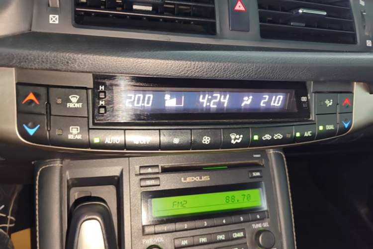 Used Lexus CT 2014 CT200h Elite Edition Monochrome Audio And AC Panel