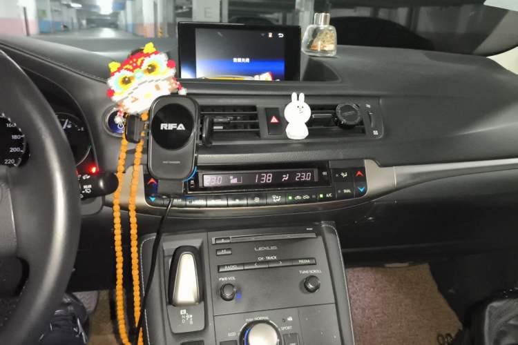 Used Lexus CT 2014 CT200h Comfort Edition Monochrome Audio And AC Panel