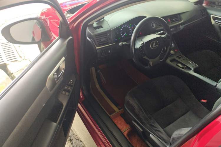 Used Lexus CT 2014 CT200h Elite Edition Monochrome Driver Seat