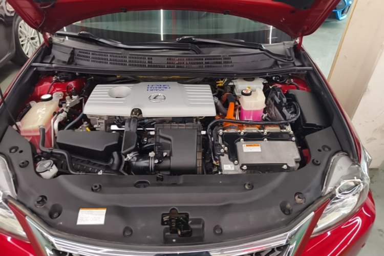 Used Lexus CT 2014 CT200h Elite Edition Monochrome Engine Bay