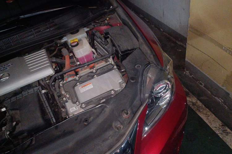 Used Lexus CT 2014 CT200h Elite Edition Monochrome Engine Bay Left