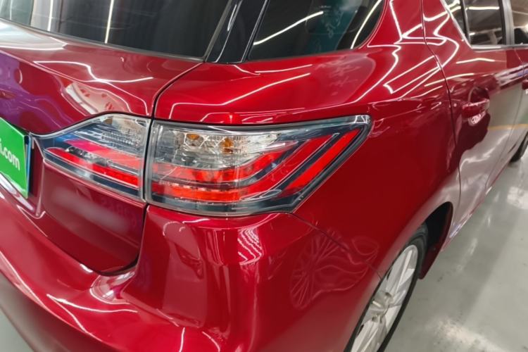 Used Lexus CT 2014 CT200h Elite Edition Monochrome Exterior 3