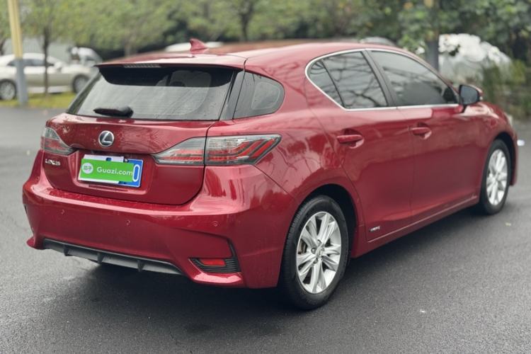 Used Lexus CT 2014 CT200h Comfort Edition Monochrome Exterior 4