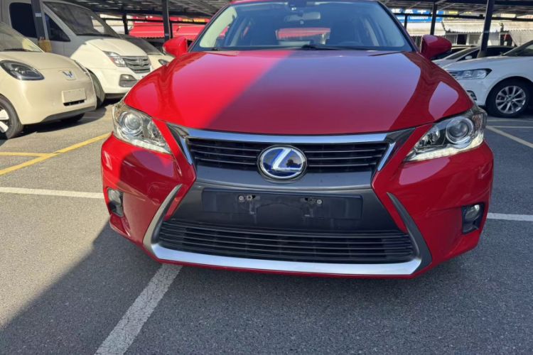 Used Lexus CT 2014 CT200h Comfort Edition Monochrome Exterior 4
