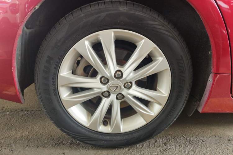 Used Lexus CT 2014 CT200h Elite Edition Monochrome Exterior 5