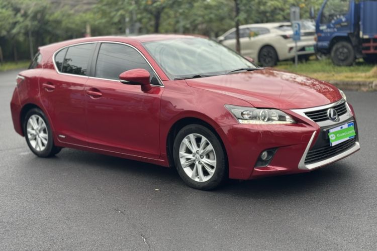 Used Lexus CT 2014 CT200h Comfort Edition Monochrome Exterior 9