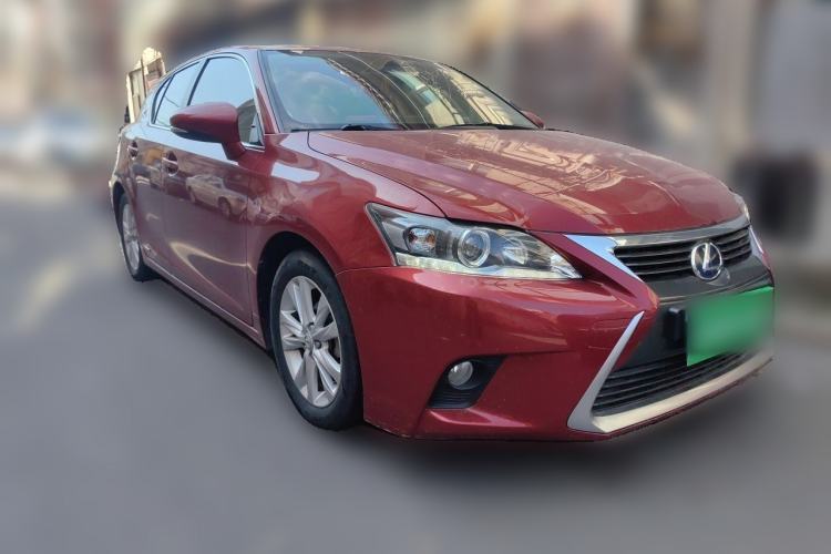 Used Lexus CT 2014 CT200h Comfort Edition Monochrome Front Right 45 Deg