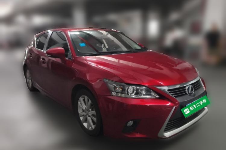 Used Lexus CT 2014 CT200h Comfort Edition Monochrome Front Right 45 Deg