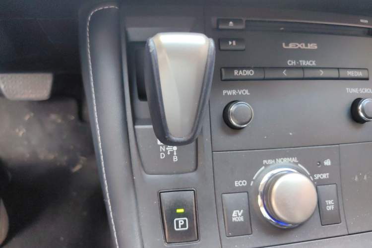 Used Lexus CT 2014 CT200h Comfort Edition Monochrome Gear Lever