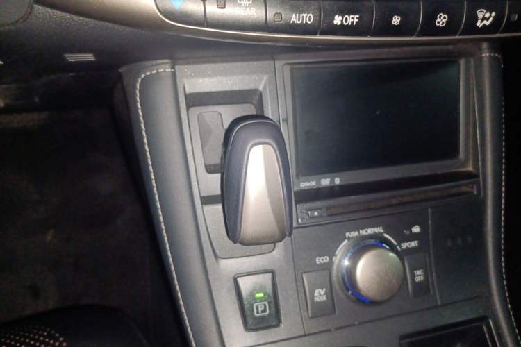 Used Lexus CT 2014 CT200h Elite Edition Monochrome Gear Lever