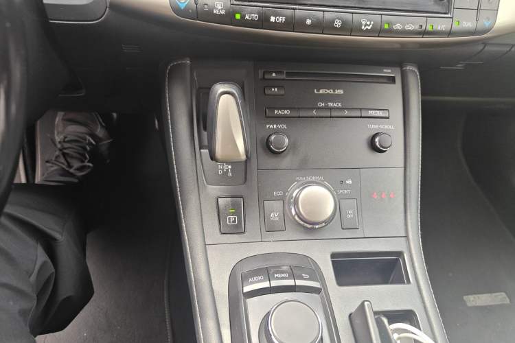 Used Lexus CT 2014 CT200h Comfort Edition Monochrome Gear Lever