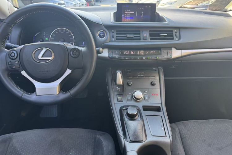 Used Lexus CT 2014 CT200h Comfort Edition Monochrome Interior 1
