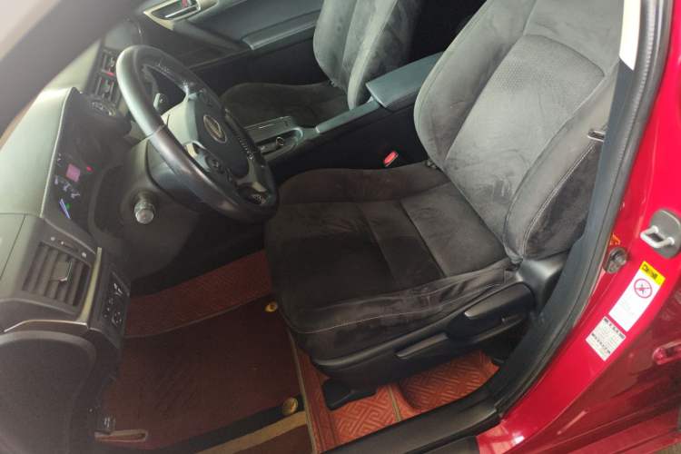 Used Lexus CT 2014 CT200h Elite Edition Monochrome Left Front Seat