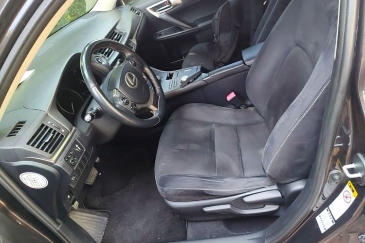 Used Lexus CT 2014 CT200h Elite Edition Monochrome Left Front Seat